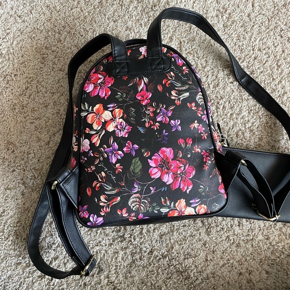 Juicy Couture Garden Backpack w/ Pouch - Picture 16 of 16